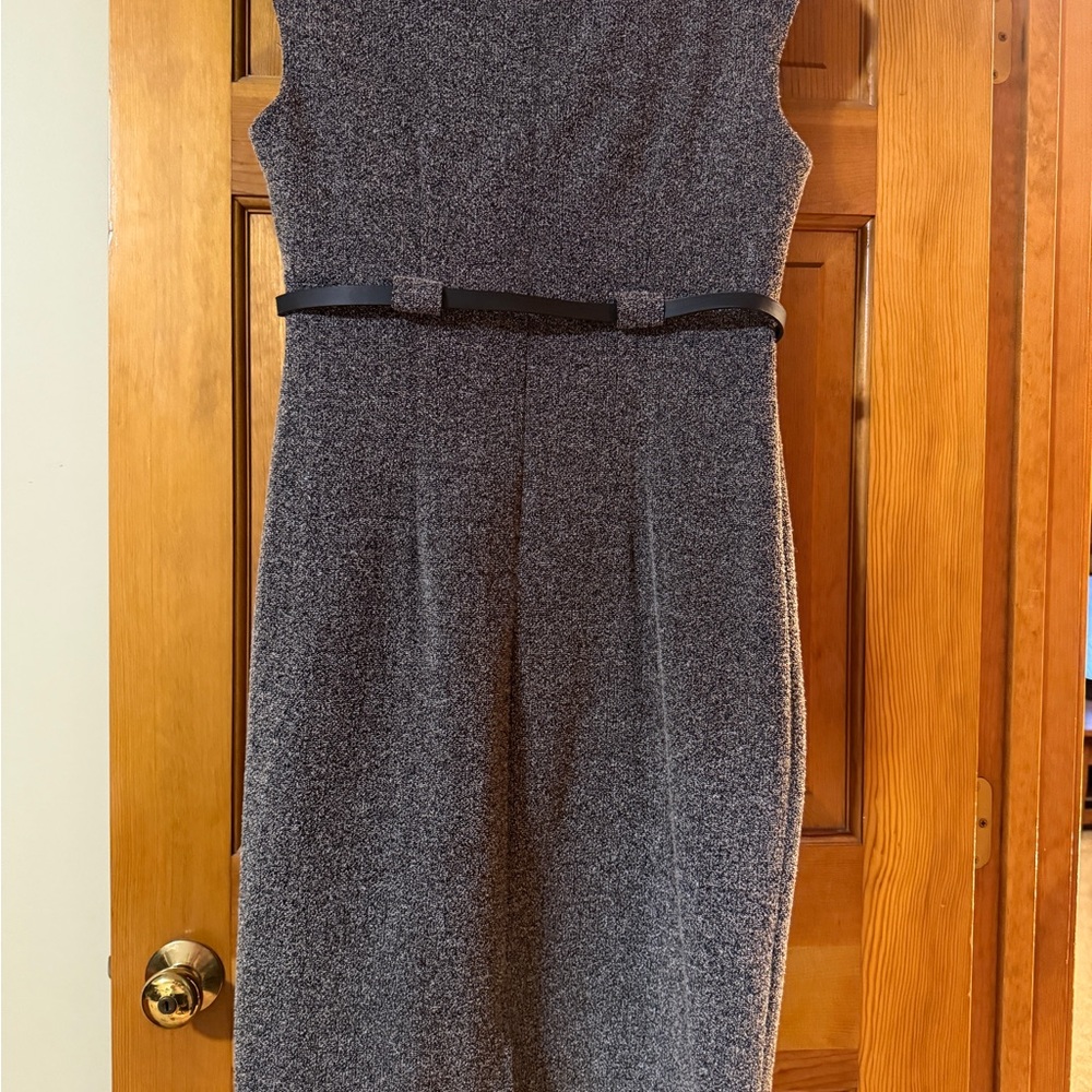 Classic Style Retro Chic Pencil Style Dress
Size 12 - Picture 5 of 11
